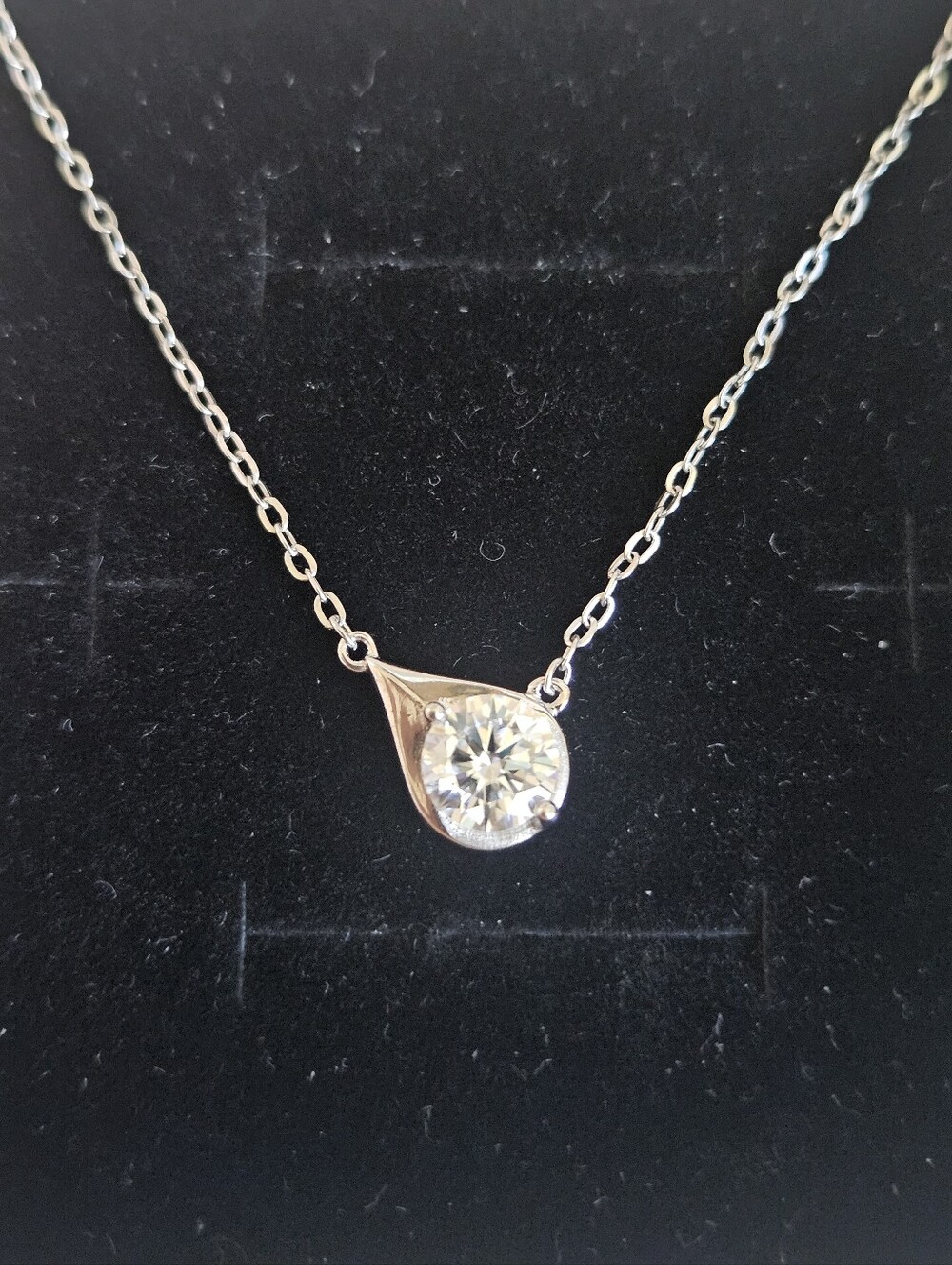 925 Sterling Silver Moissanite Teardrop Pendant Necklace